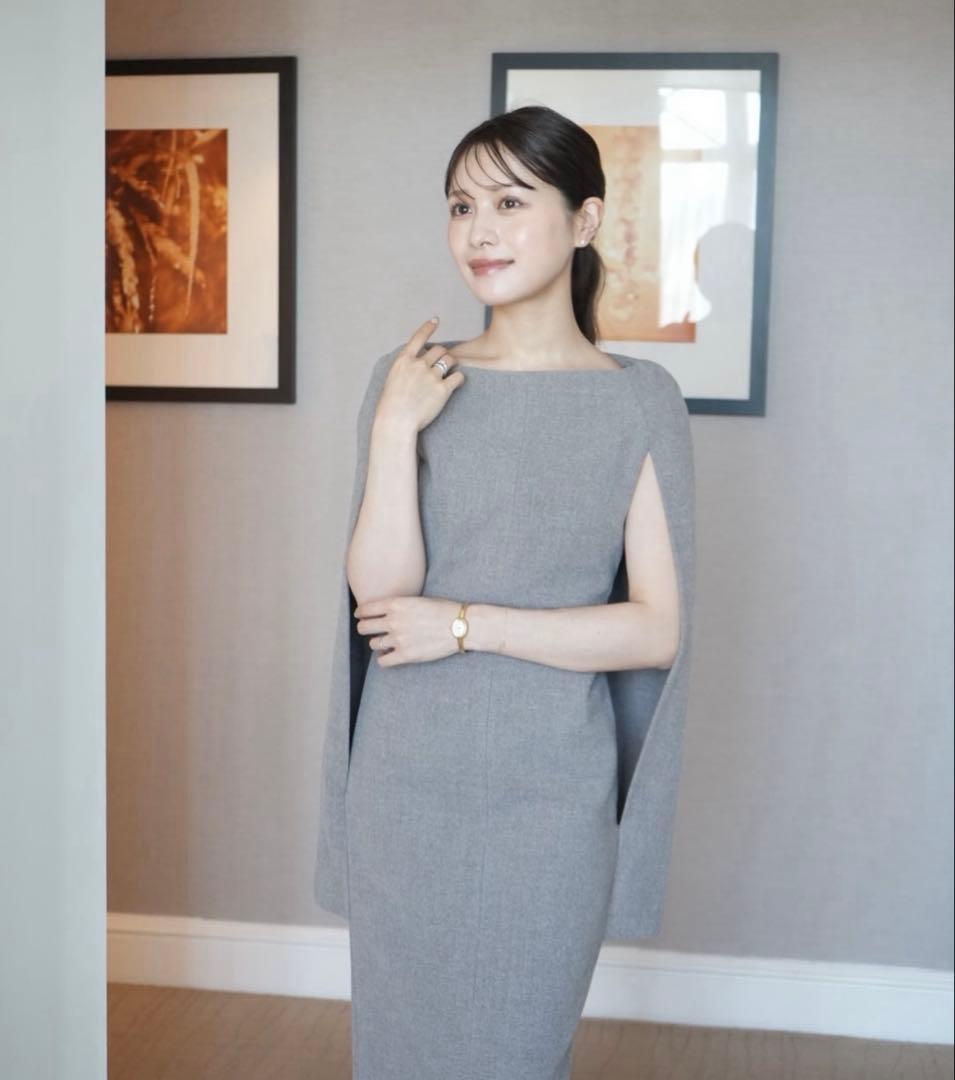 2025新作 タグ付laubeblanc NarrowlineCapeDress