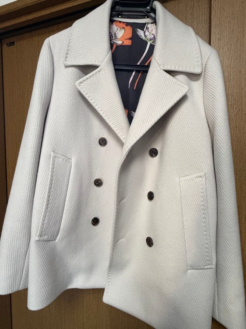 ホワイト ウール ピーコート
