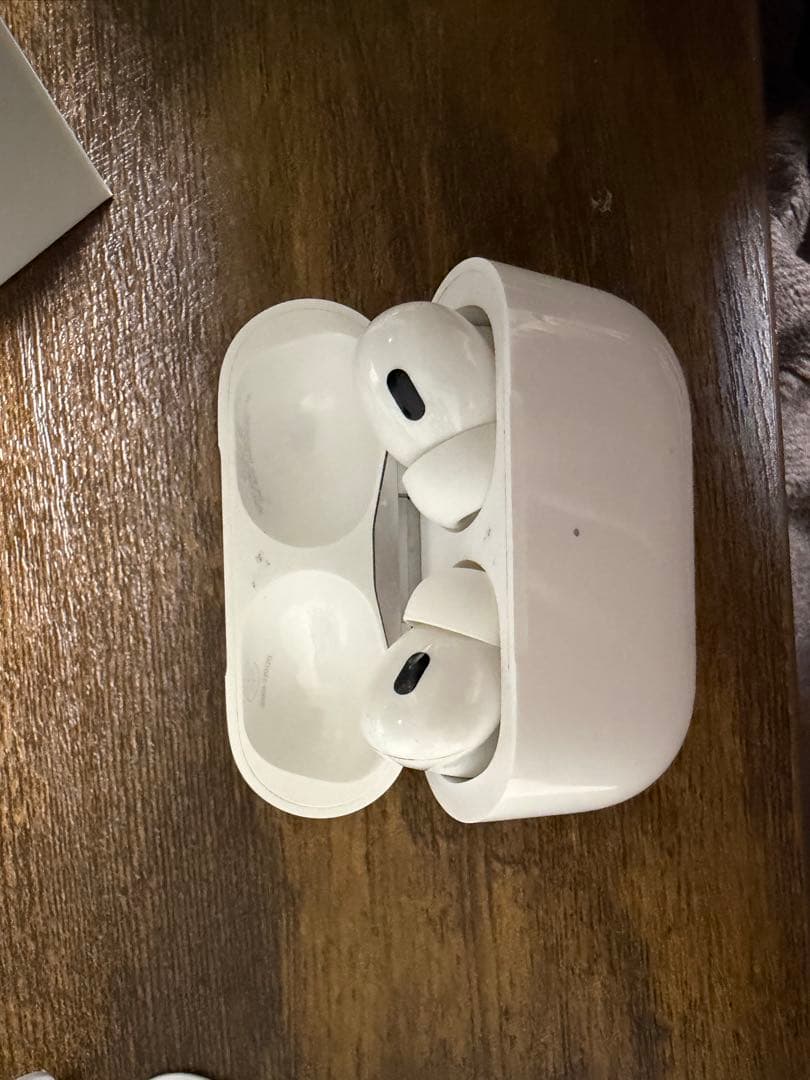 AirPods Pro (第2世代) 本体　Lightning