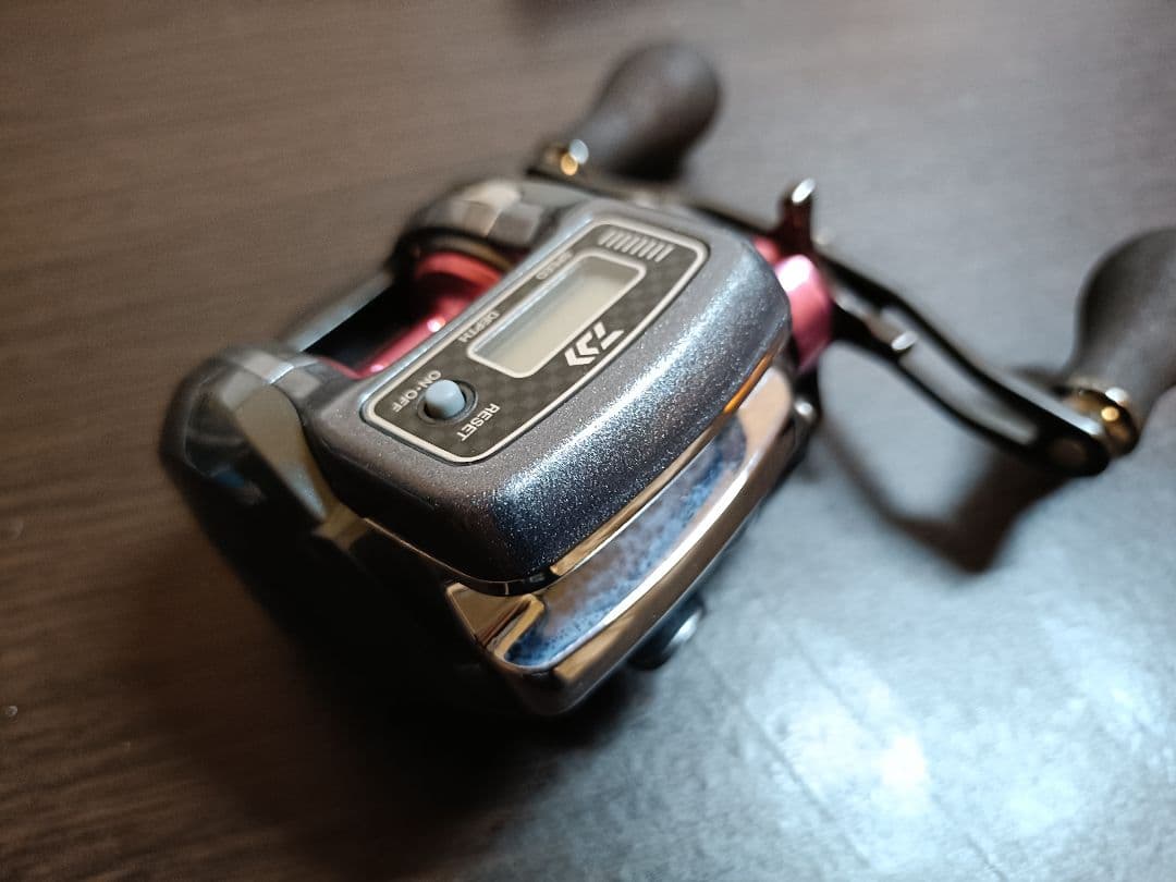 ダイワ　紅牙 ICS103L　左ハンドル