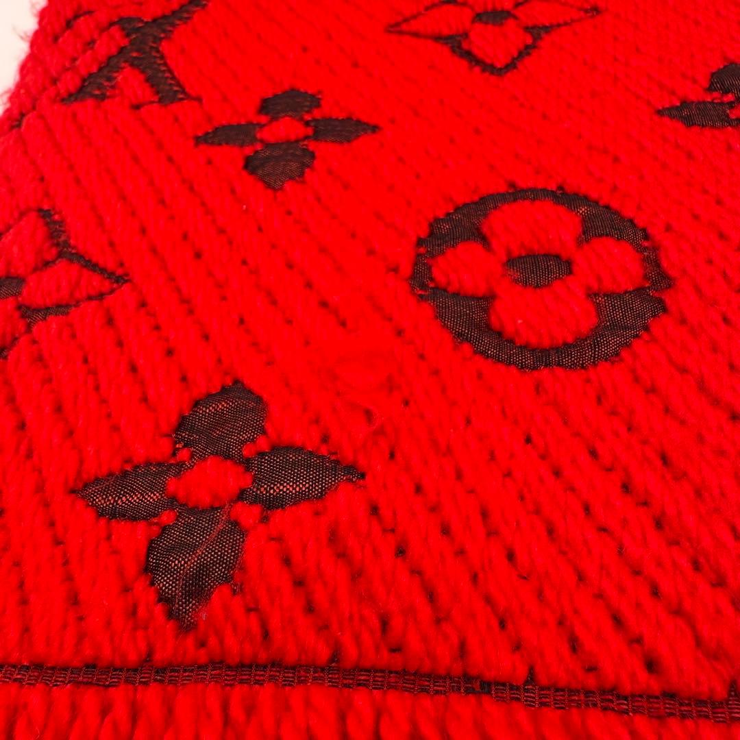 ルイヴィトン エシャルプ　ロゴマニア　マフラー　赤