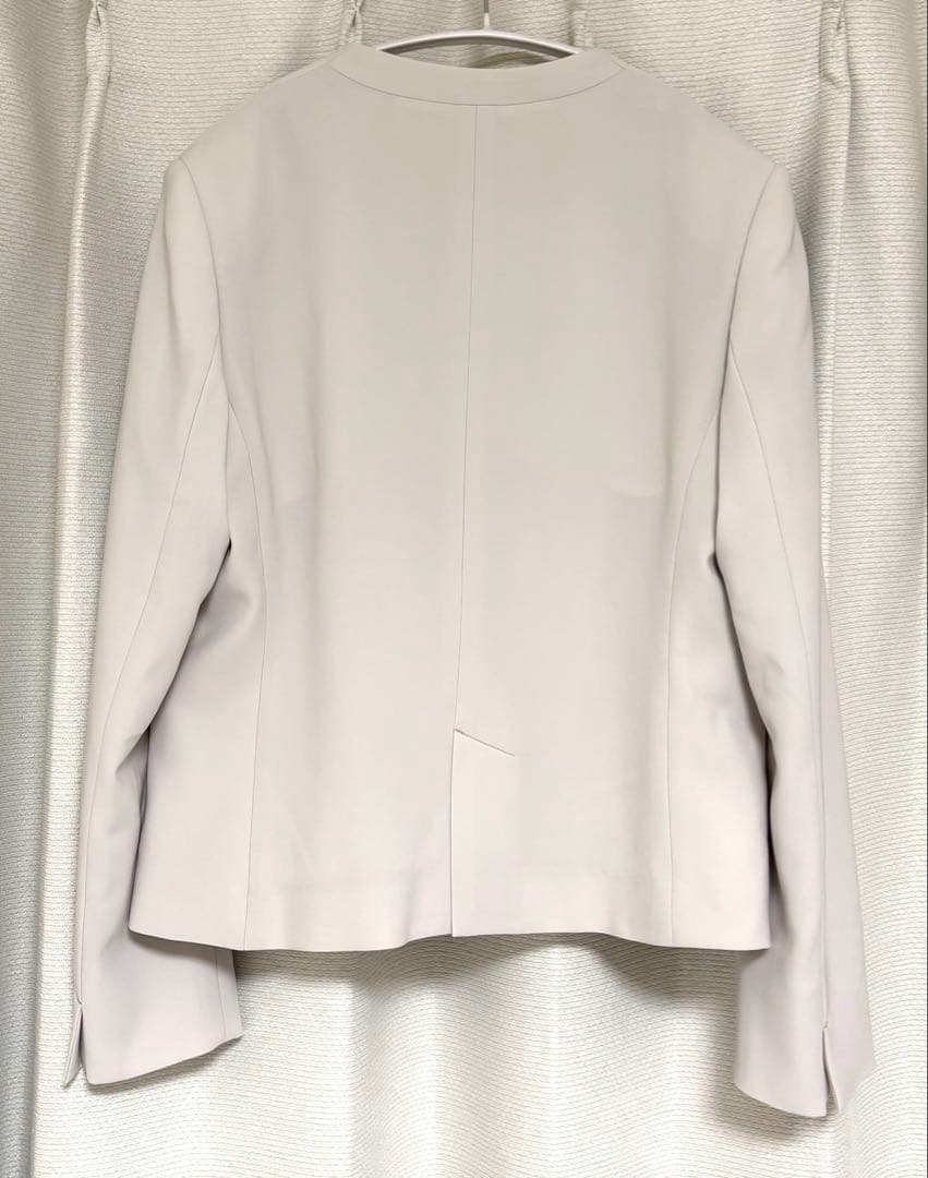 23区 トリアセダブルジョーゼット ノーカラージャケット 40 L ベージュ