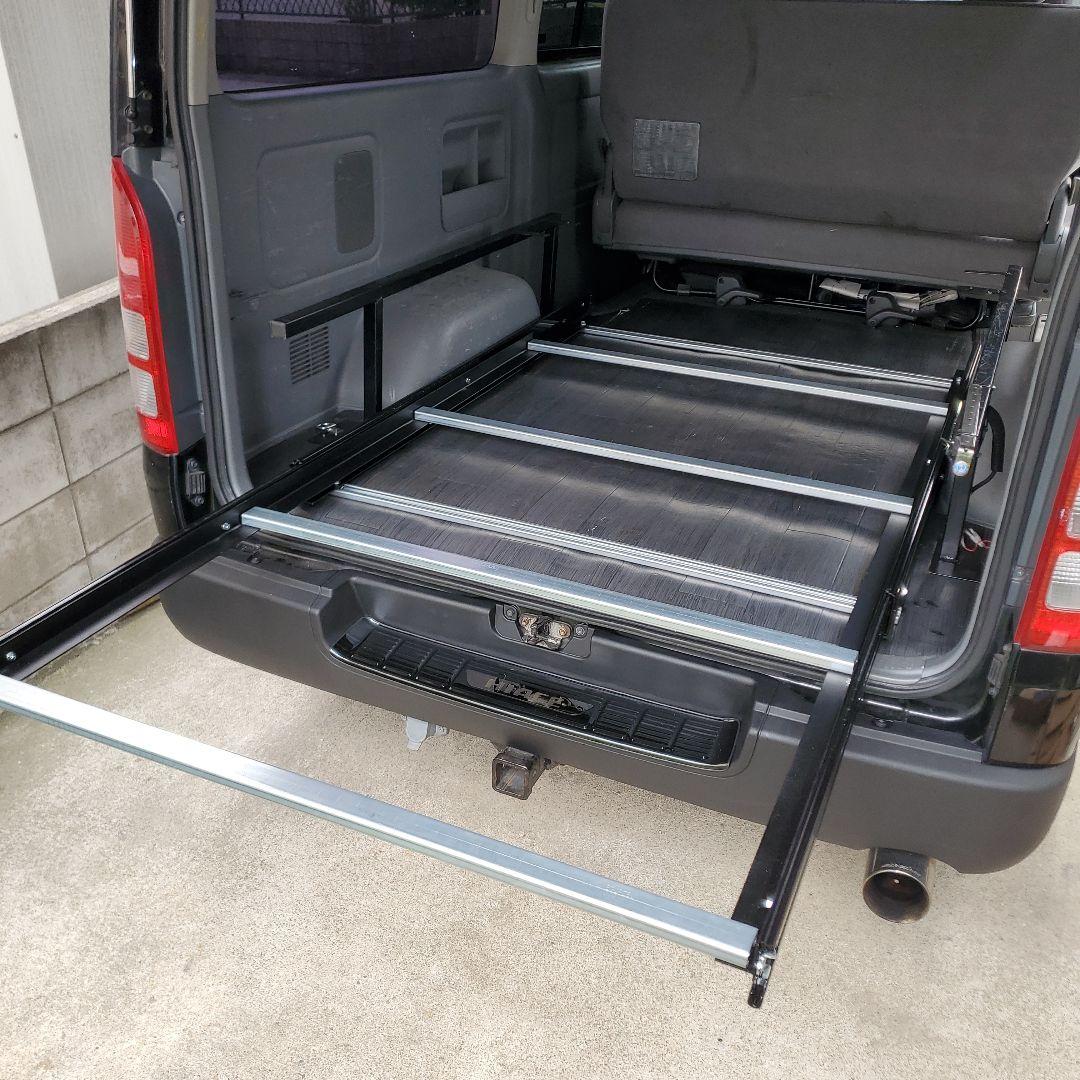 ハイエース スライドフロア フレーム 黒レール