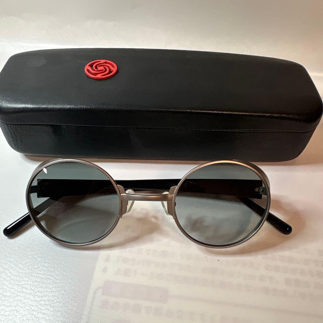 業界最安値！！呪術廻戦 七海健人サングラス 専用ケース眼鏡拭き付き