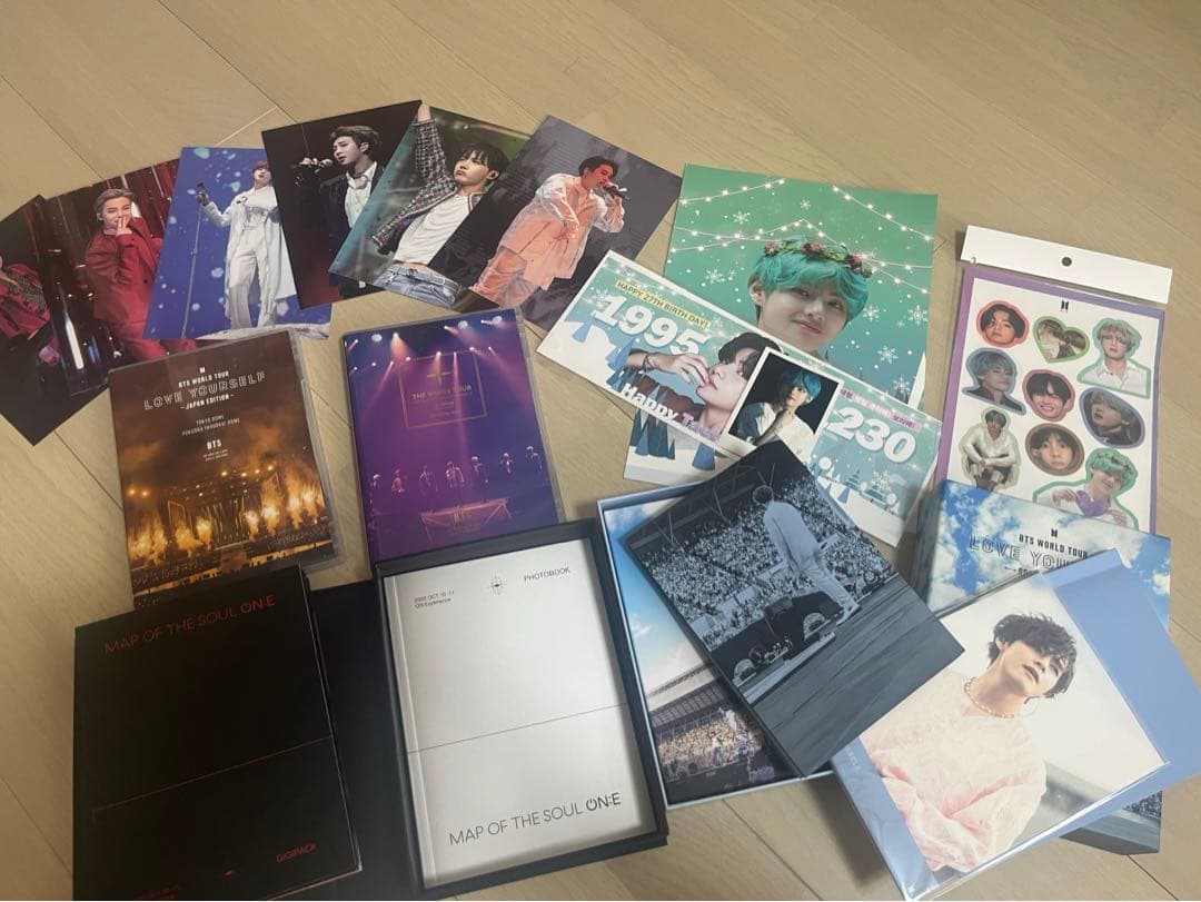 BTS Blu-rayライブDVD4本　テテポスター等グッズ付き