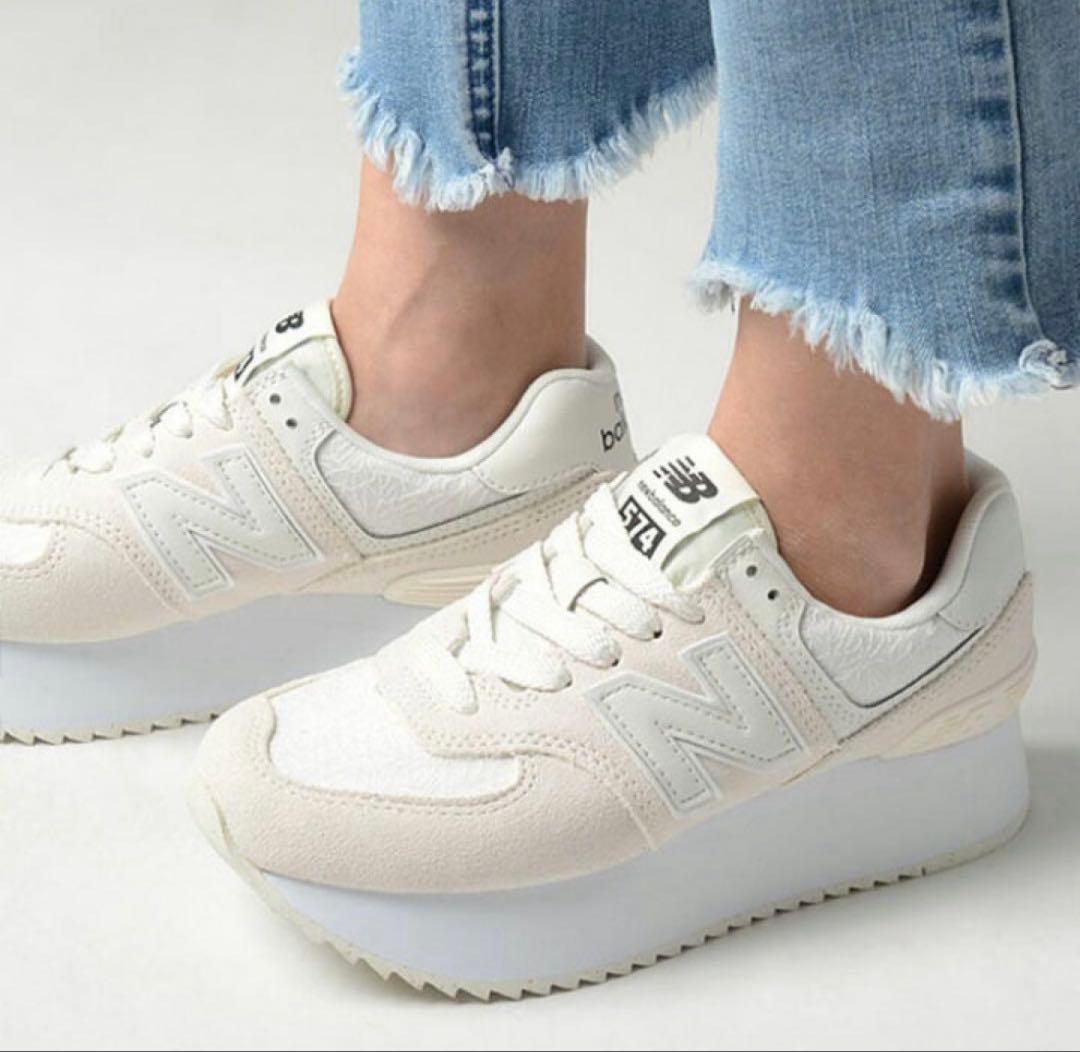 ニューバランス　574 厚底　WL574ZBJ ホワイト　24.5 新品