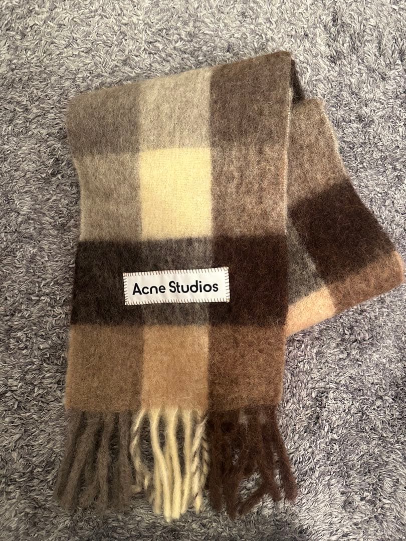 トゥモローランド購入 AcneStudios モヘアマフラー