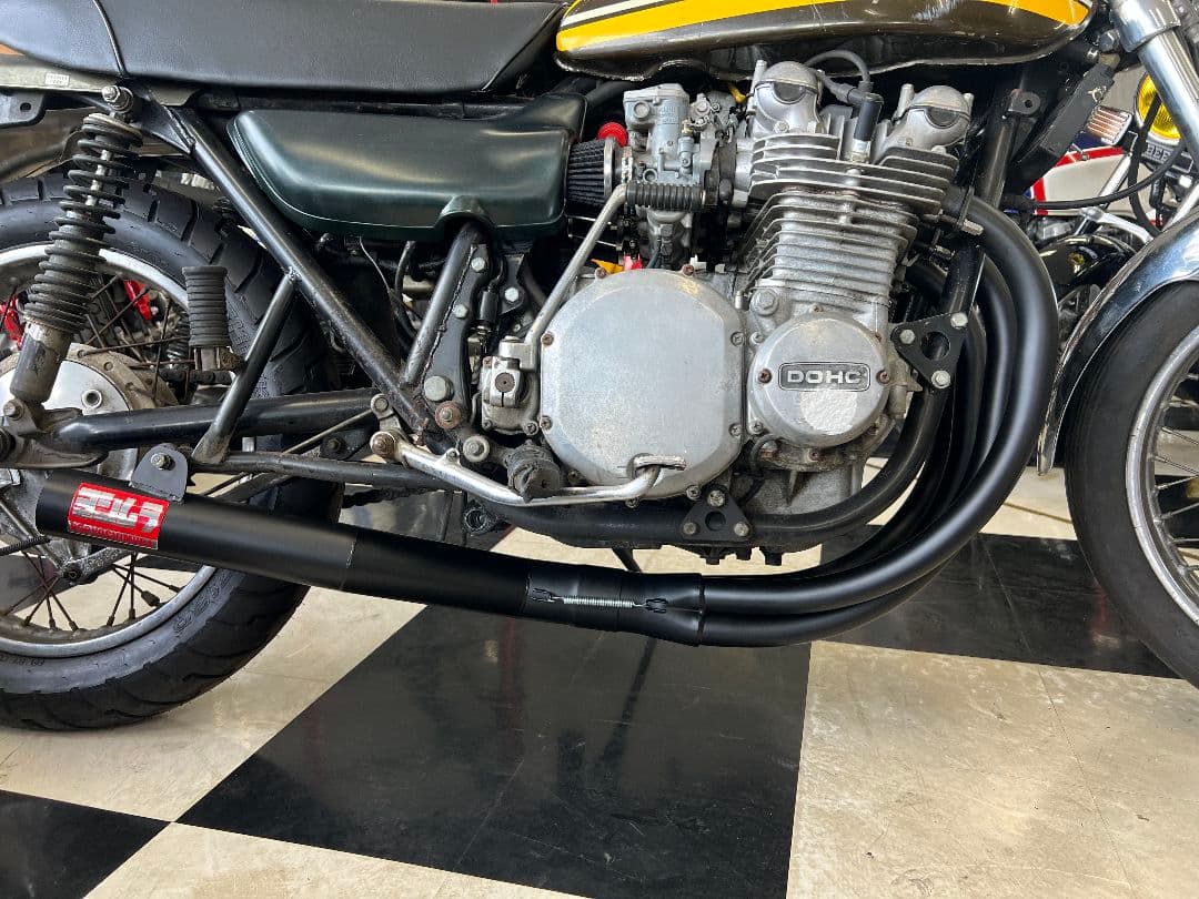 Z1 Z2 集合管 マフラー 2分割 ブラックステッカー付き　送料込み