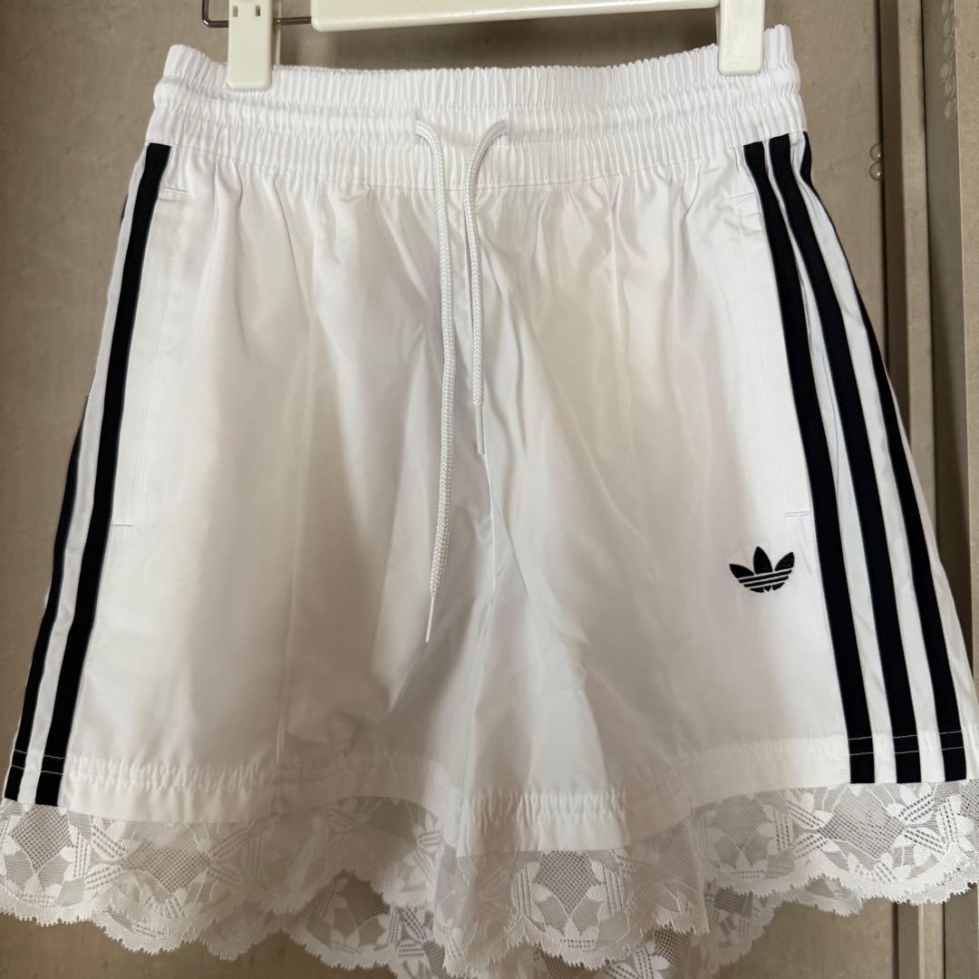 Adidas レース トリム スリーストライプス ショーツ ショートパンツ
