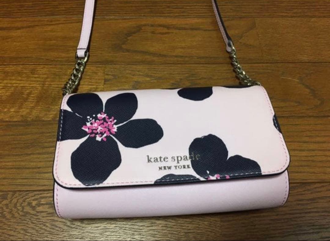 ケイトスペード 　キャメロングランドフローラ　フラップバッグ
