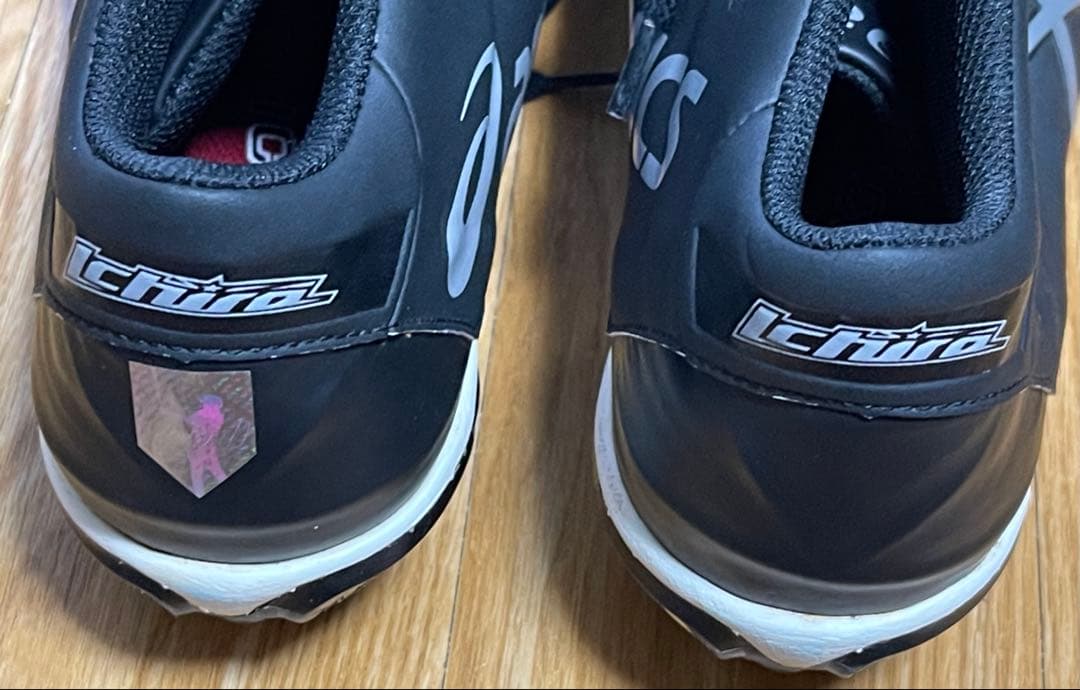 イチロー　2014年ゲーム実使用サイン入りスパイク　サイン入り証明書付き