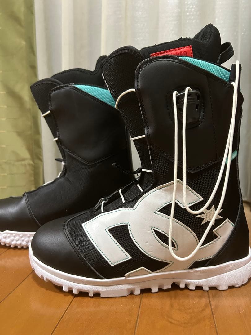 スノーボード　ブーツ　 DC SHOE AVOUR 25.0 ディーシー