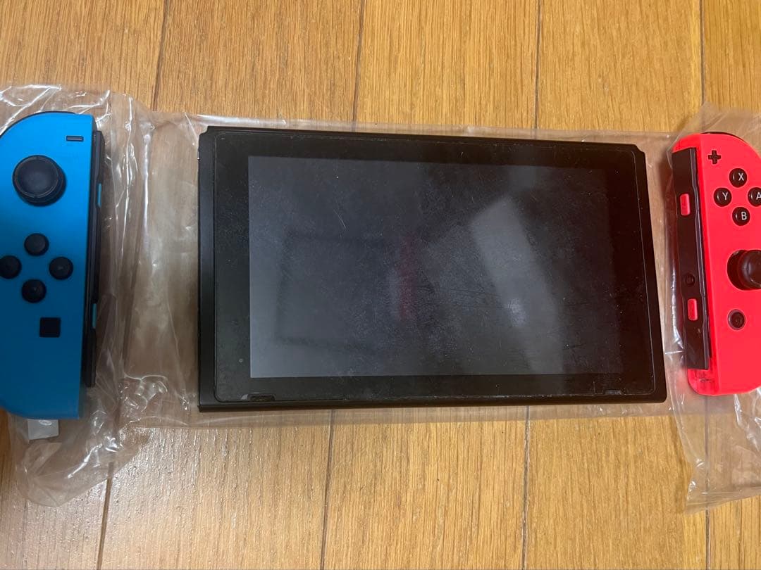 Nintendo Switch 本体 赤青ジョイコン