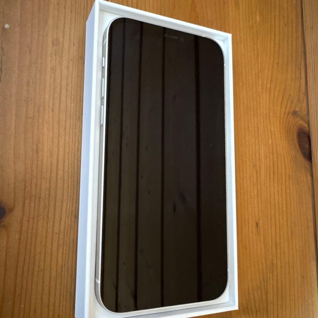Apple iPhone 12 ホワイト 本体128GB SIMフリー