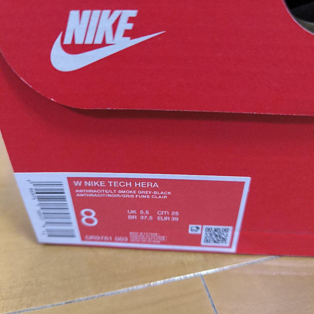 え*め様 新品タグ付　NIKE テックヘラ　TECH HERA　スミクロ 25.