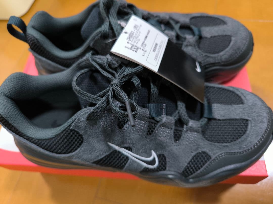 え*め様 新品タグ付　NIKE テックヘラ　TECH HERA　スミクロ 25.