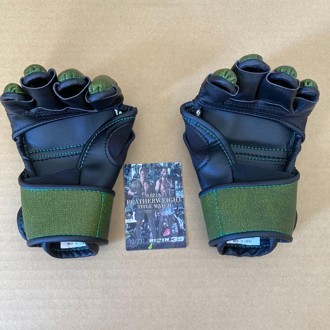 RIZIN オープンフィンガーグローブ クレベル　牛久絢太郎　直筆サイン入り
