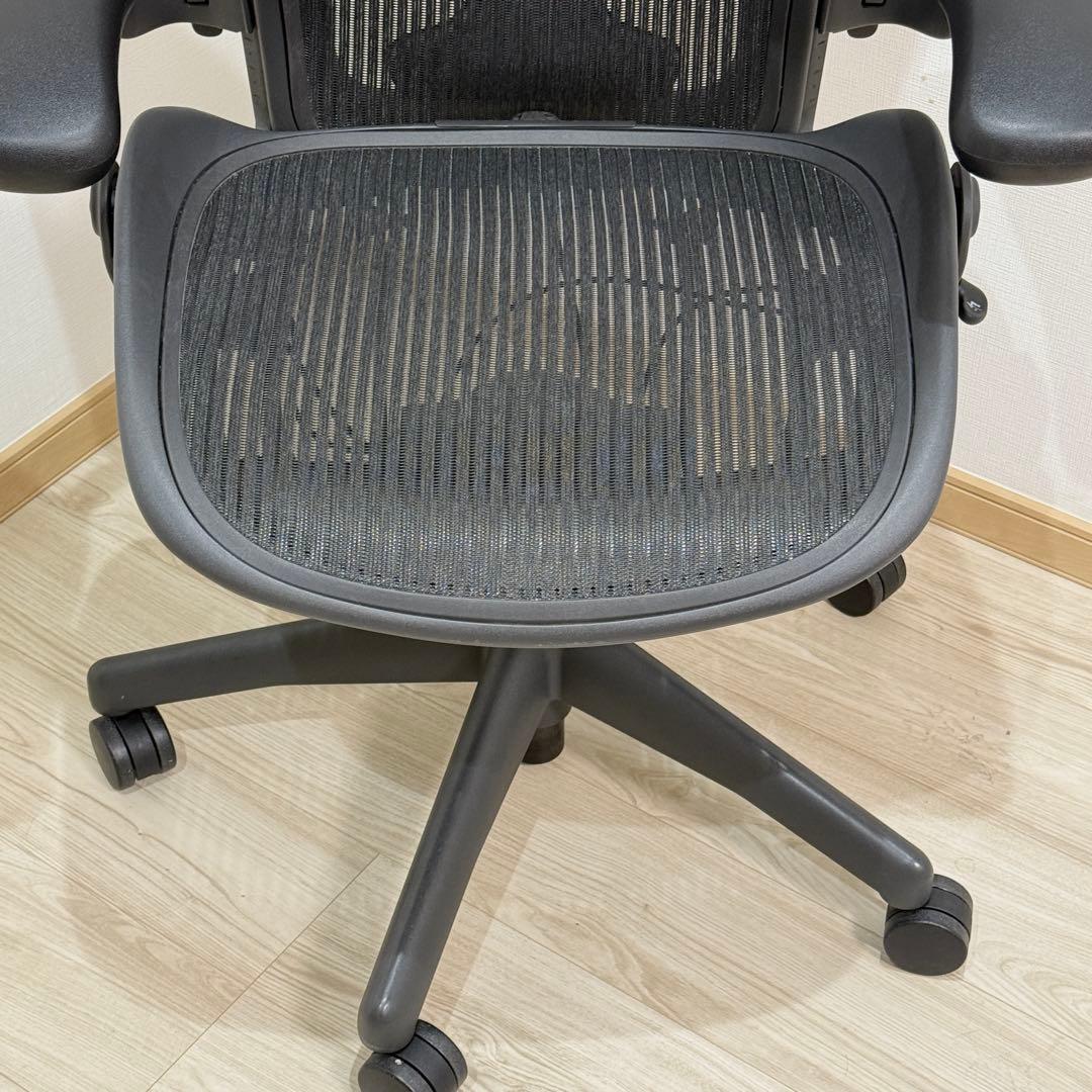 【送料込み】ハーマンミラー アーロンチェア クラシック Bサイズ