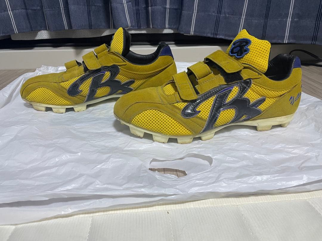 Bs 野球用オーダースパイク イエロー