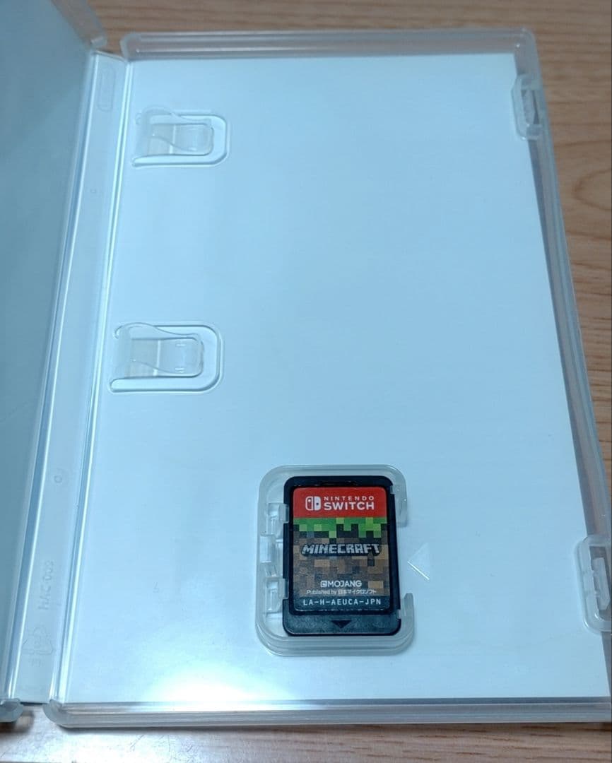 Nintendo Switch 本体とホリコントローラーとソフト3本セット