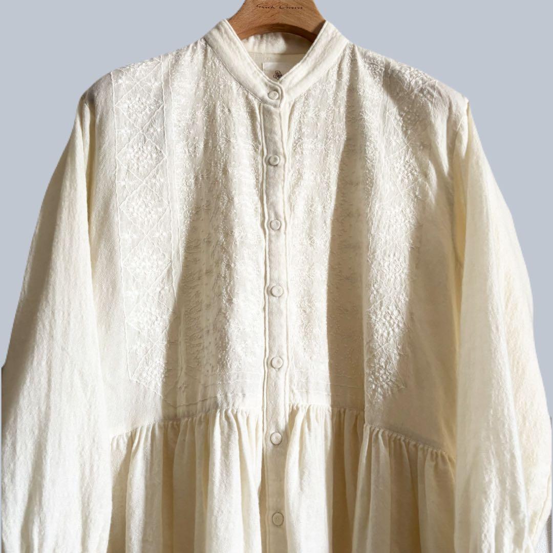 【maison de soil】　ウールバンドカラーエンブロイダリーワンピース