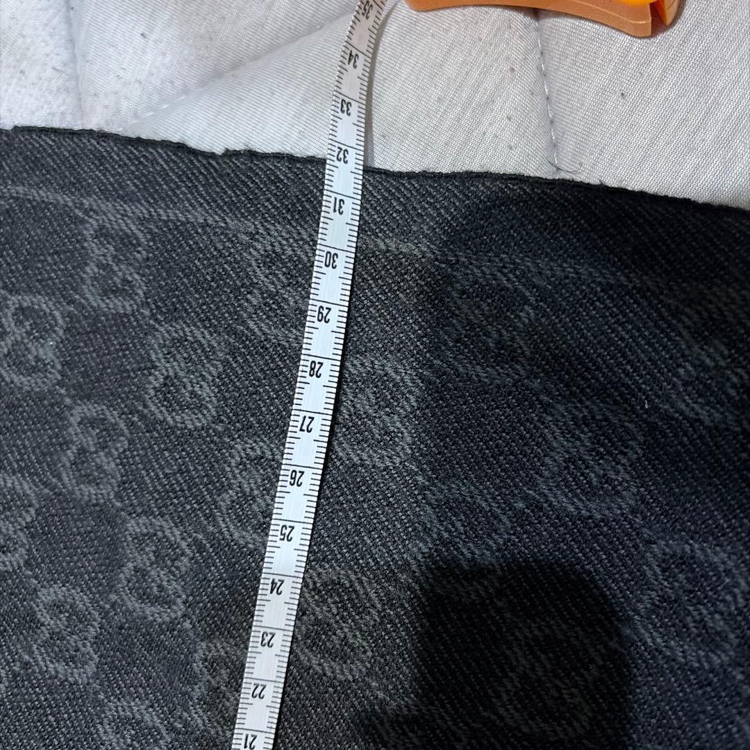 GUCCIマフラー　ブラック