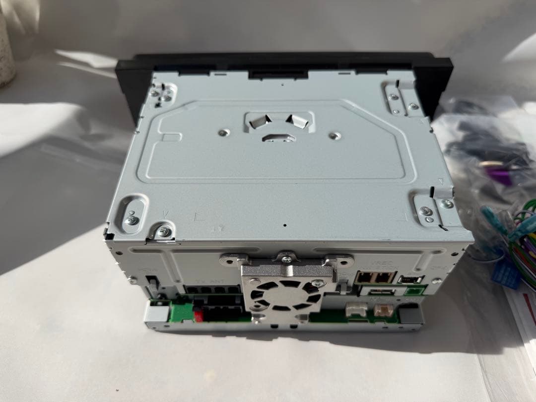 楽ナビ AVIC-RQ722-DC 新品、未使用品