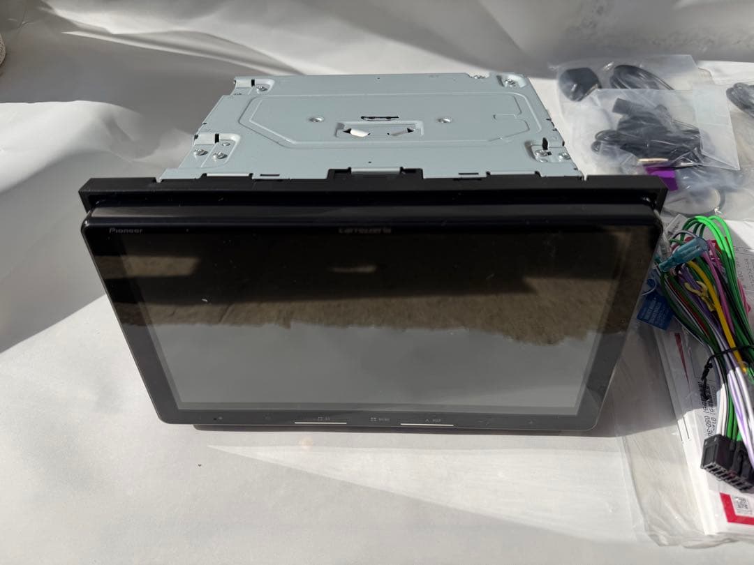 楽ナビ AVIC-RQ722-DC 新品、未使用品