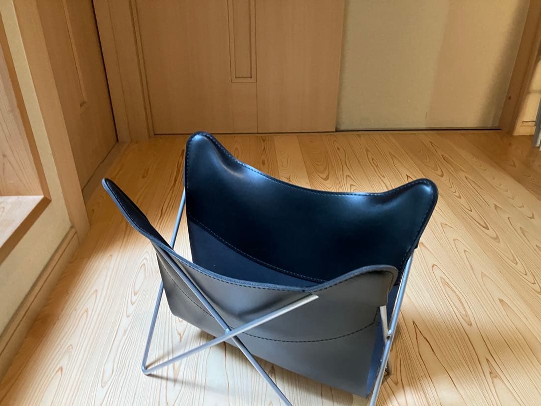 カリモク　karimoku マガジンラック　本革　レザー　BKF バタフライ