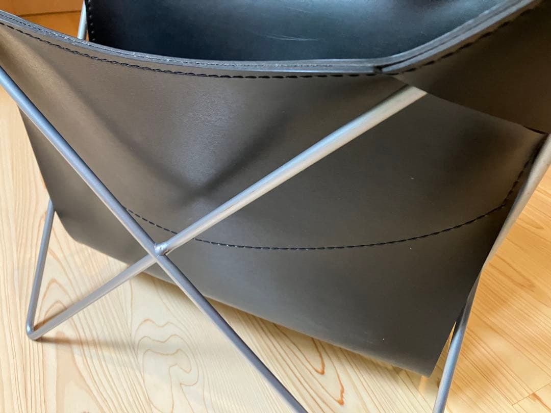 カリモク　karimoku マガジンラック　本革　レザー　BKF バタフライ