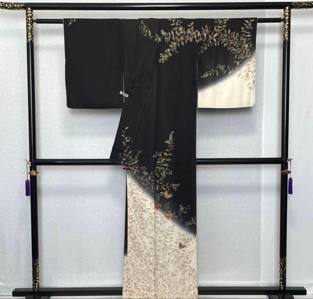 訪問着　黒　蝶々　金彩　正絹　着物　袷　美品