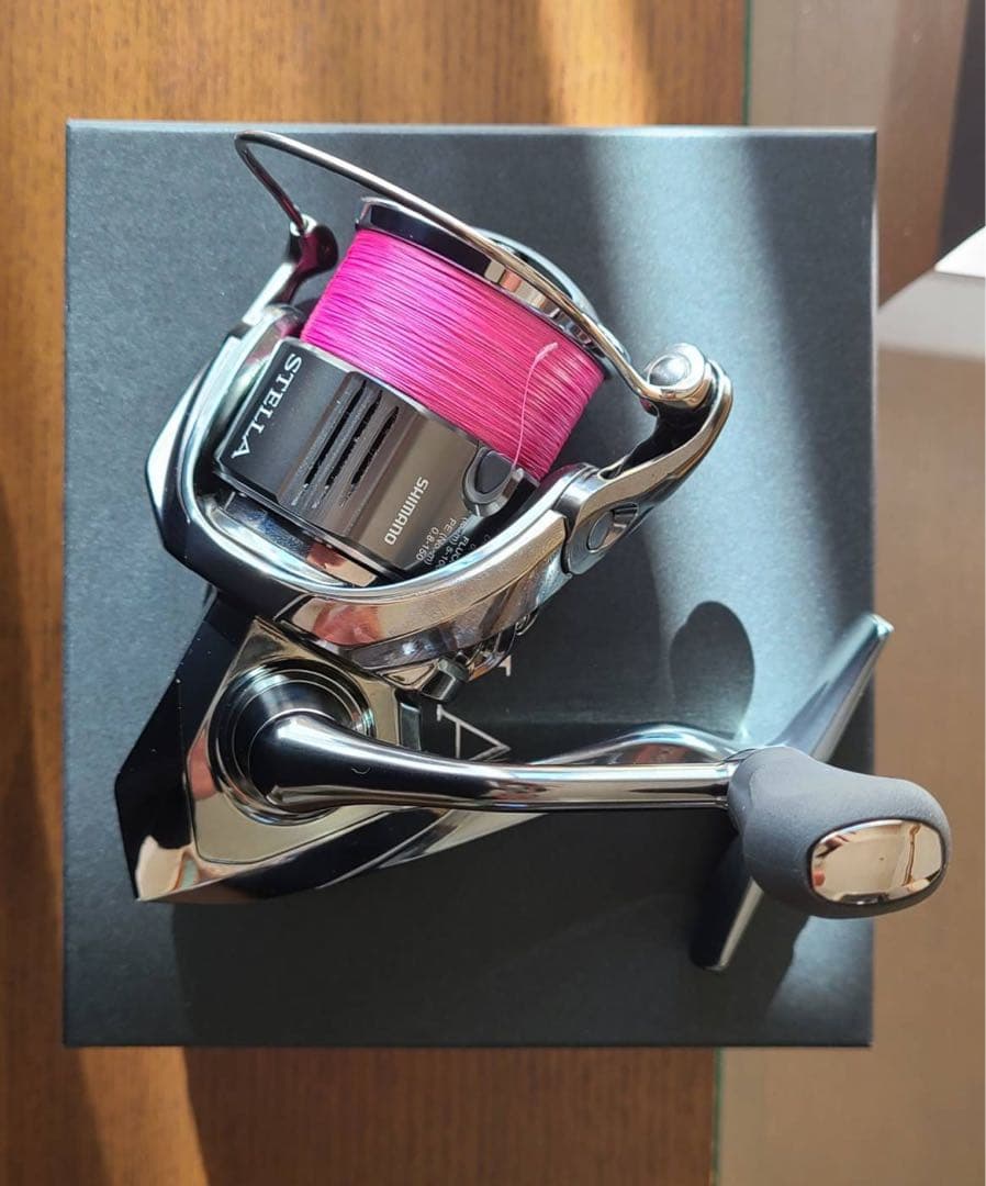 STELLA 2500SHG リール