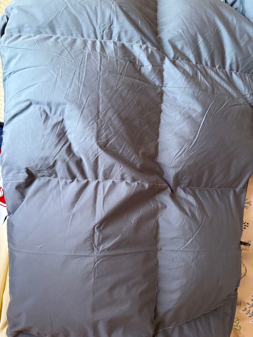 ほぼ新品　日本製ダウン93%羽毛掛布団