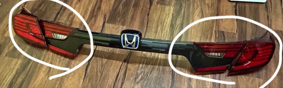 かつ　ホンダアコードCV3 LEDテールランプ ①