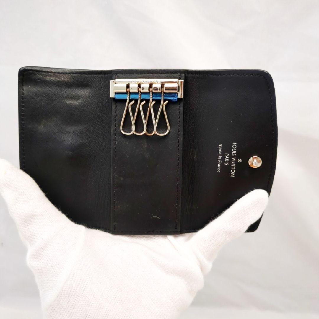 新品同様✨️赤字価格のため値下げ不可⚠️ルイヴィトン マヒナ キーケース 4連黒