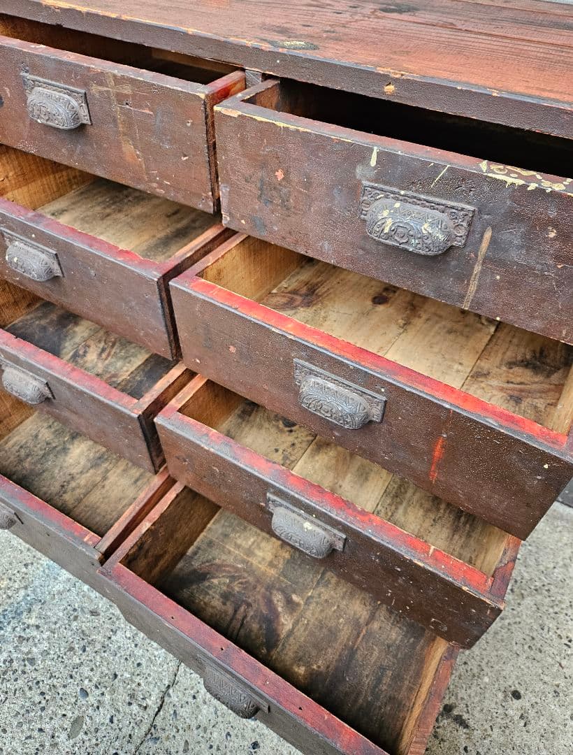 ヴィンテージ 古い木の抽斗 12杯 チェスト 古家具 箪笥 木製 アンティーク