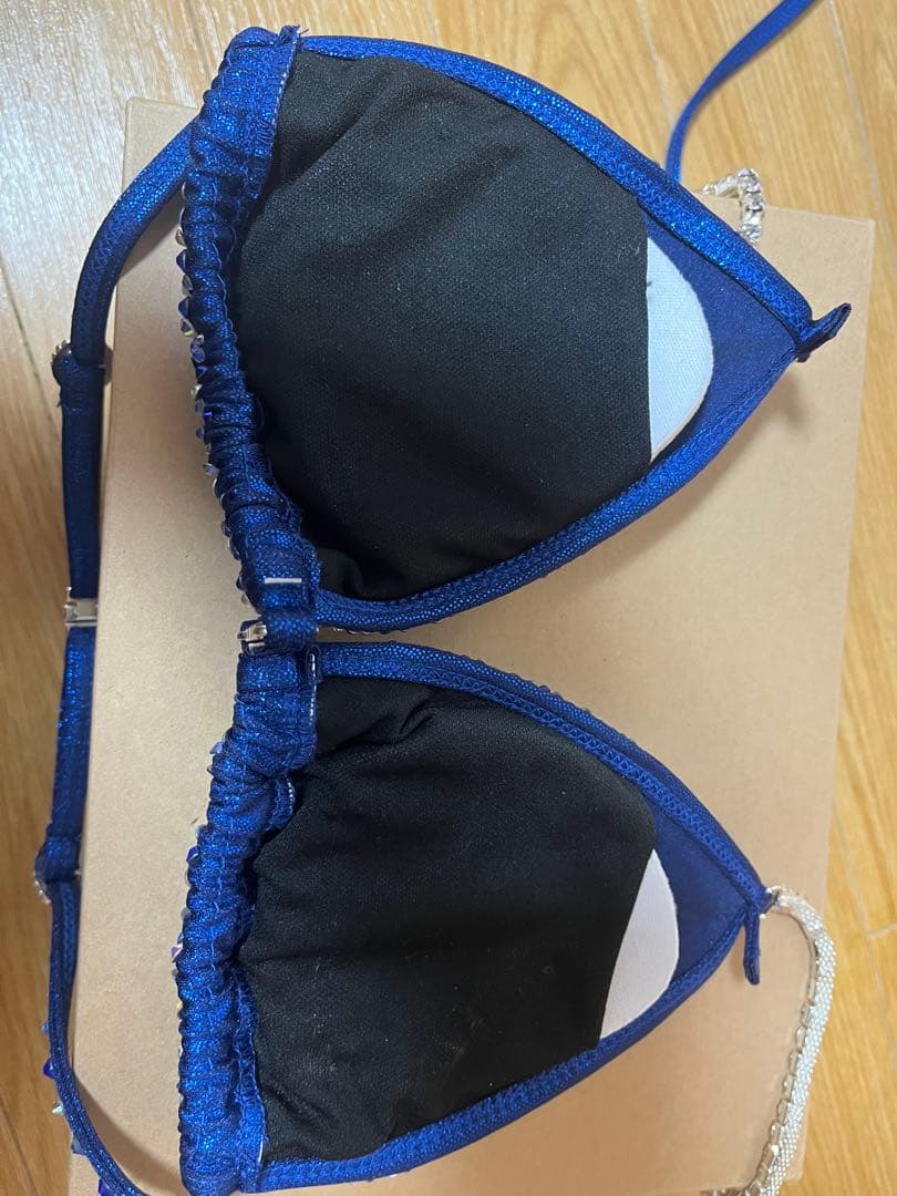 muscledazzleマッスルダズル　コンテストビキニ