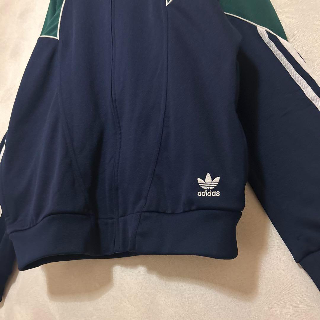 配色抜群　アディダス　トラックジャケット　バック刺繍　バイカラー　希少デザイン