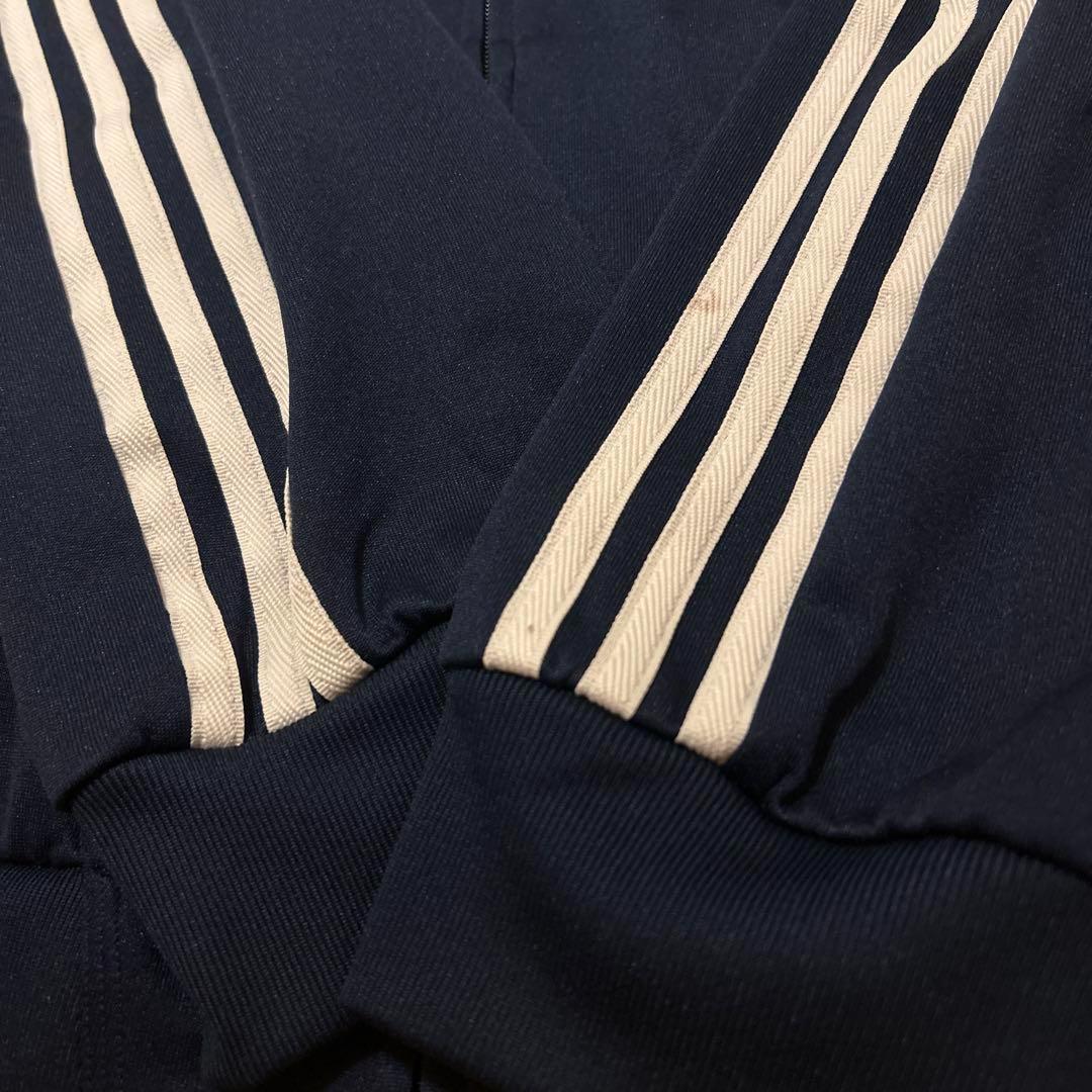 配色抜群　アディダス　トラックジャケット　バック刺繍　バイカラー　希少デザイン