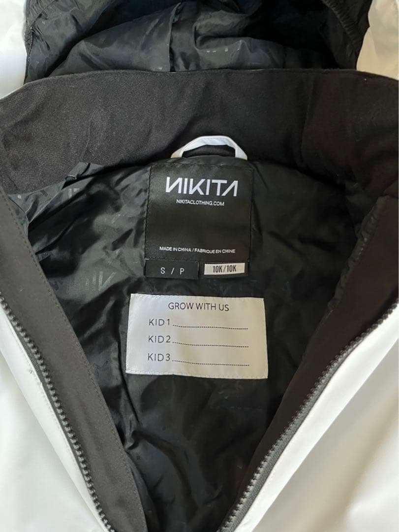 ニキータ ボードウェア 上下セット サイズ140