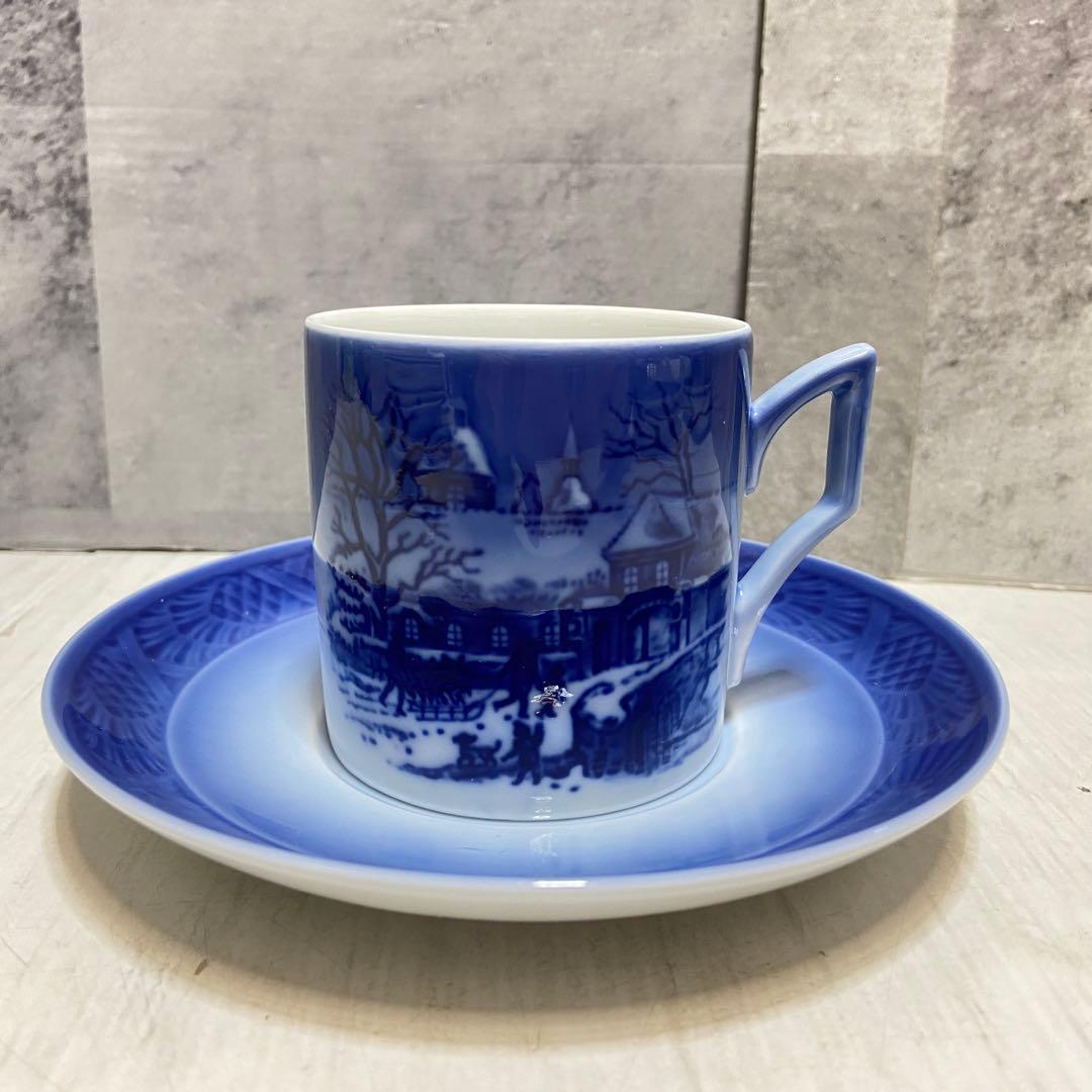 ロイヤルコペンハーゲン　イヤープレート8枚　カップソーサー3客　セット