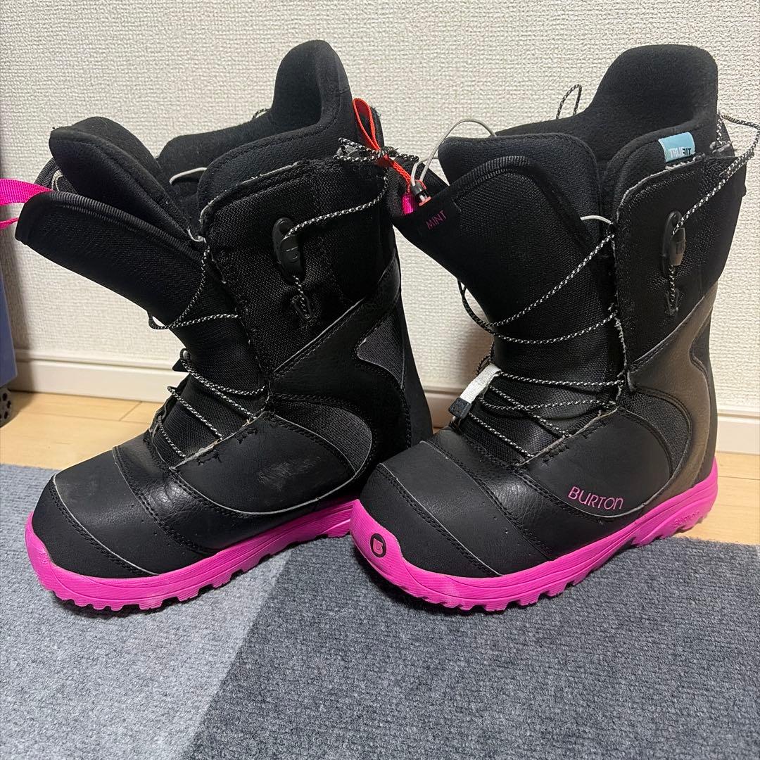 BURTON スノーボードブーツ 女性用 ブラック/ピンク