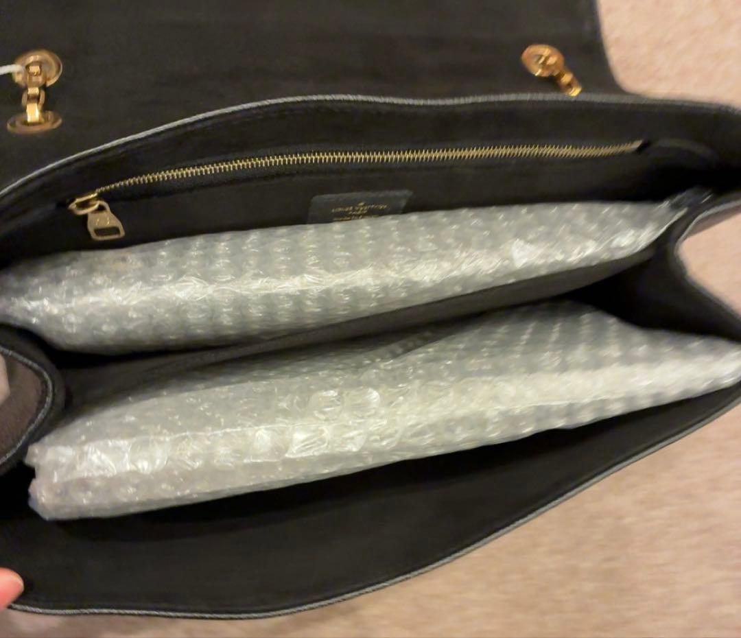 ルイヴィトン　 モノグラム バック　黒 マトラッセタイプ チェーンバッグ