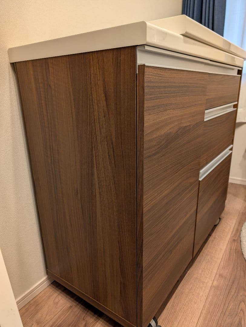 Pamouna AW キャスター付きキッチンカウンター 90cm