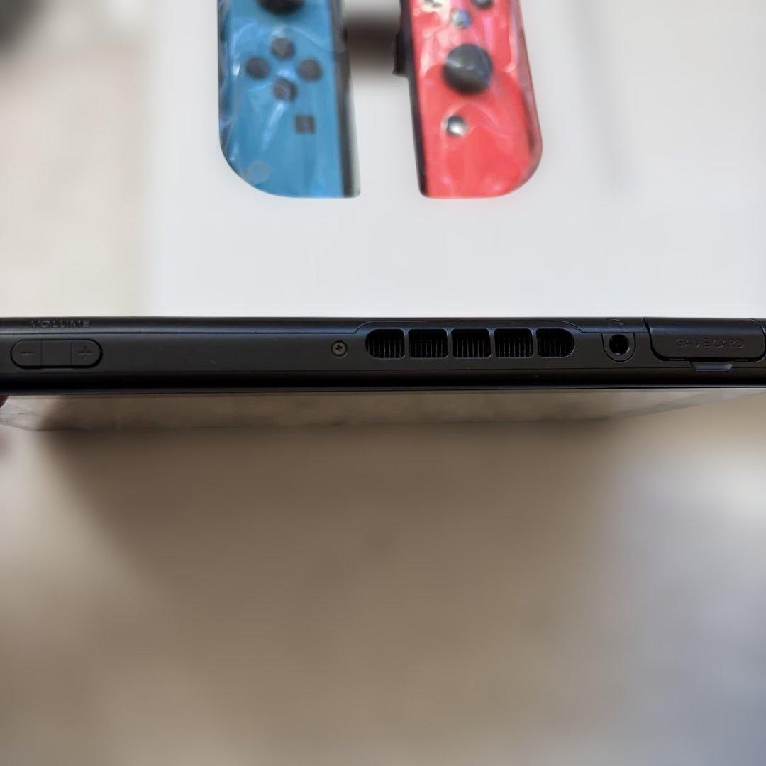 ニンテンドースイッチ本体 青/赤 Joy-Con