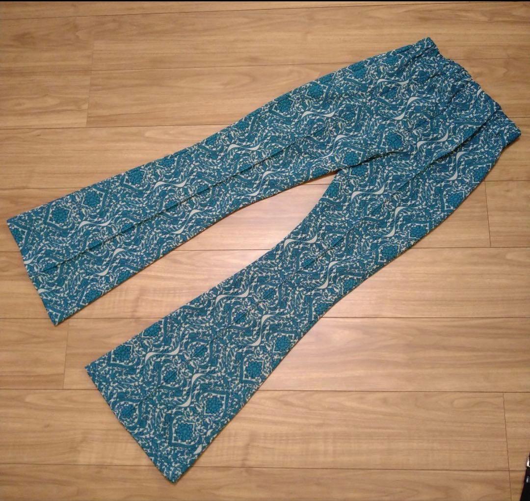 FUMIE=TANAKA　ジャガードフレアパンツ　ブルー