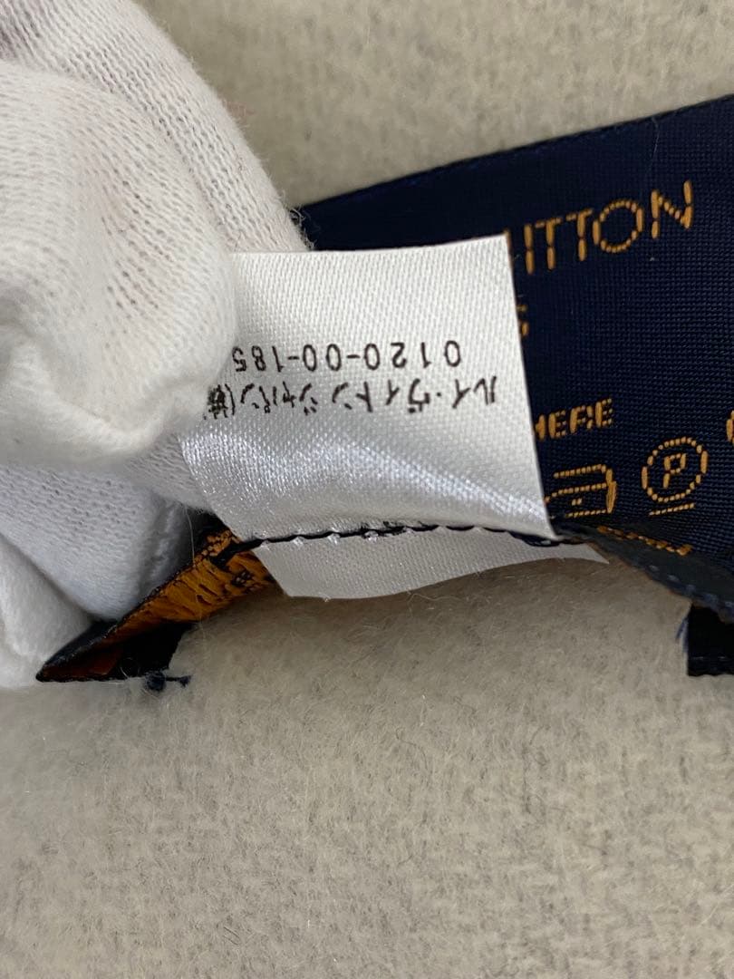 3-3272 ルイ・ヴィトンのエシャルプ・レイキャビック、カシミヤマフラー