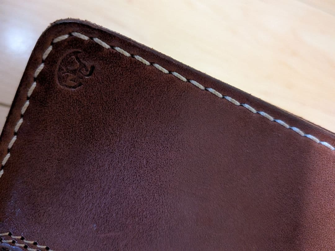 RED MOON レザー 二つ折り財布