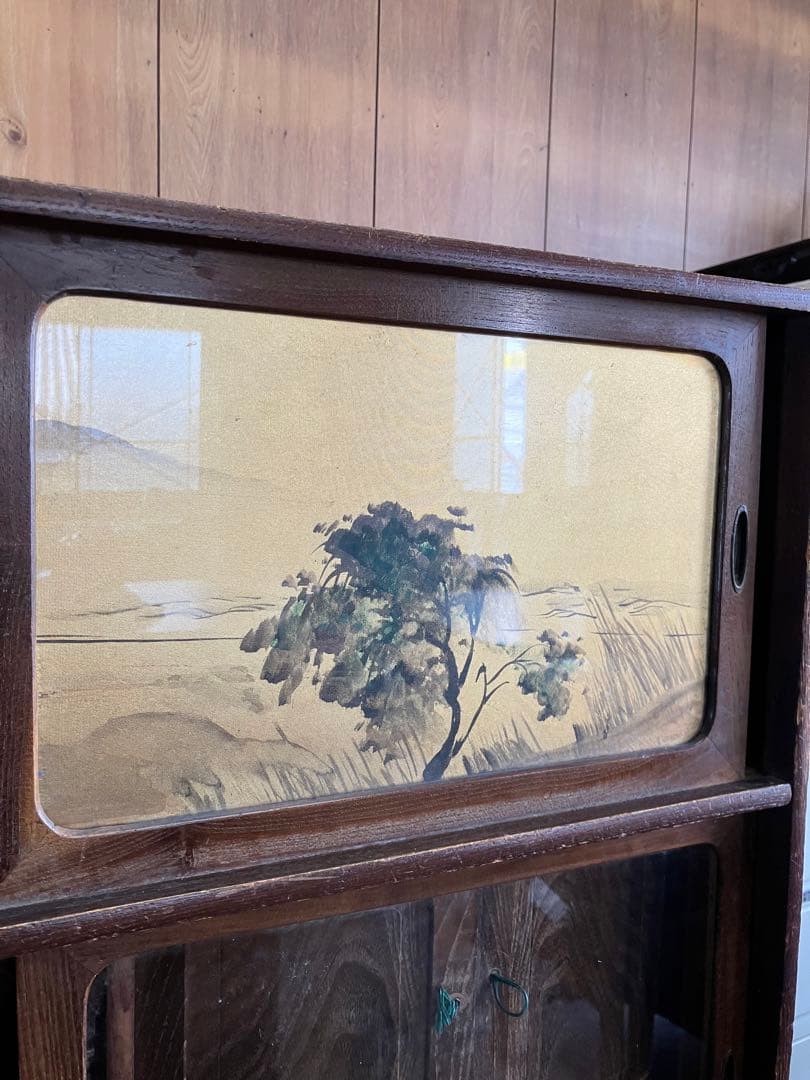 木製箪笥 山水画装飾 4引き出し 3扉　昭和　レトロ　茶箪笥