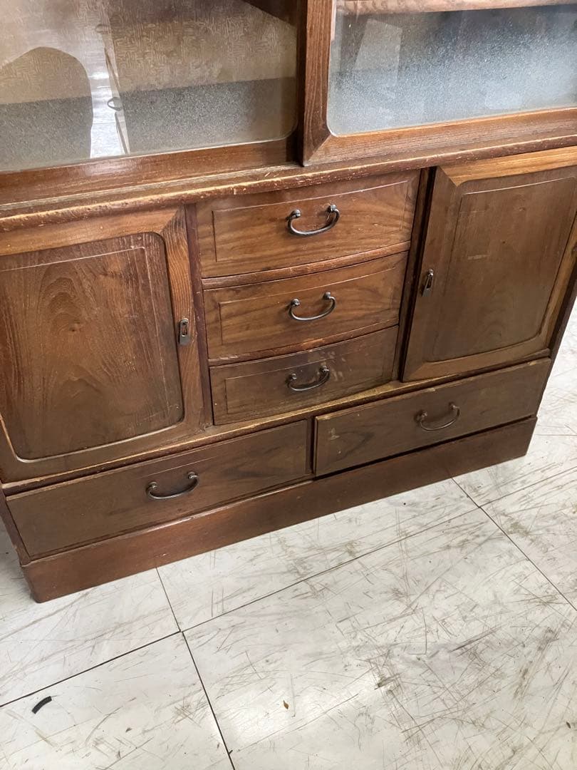 木製箪笥 山水画装飾 4引き出し 3扉　昭和　レトロ　茶箪笥